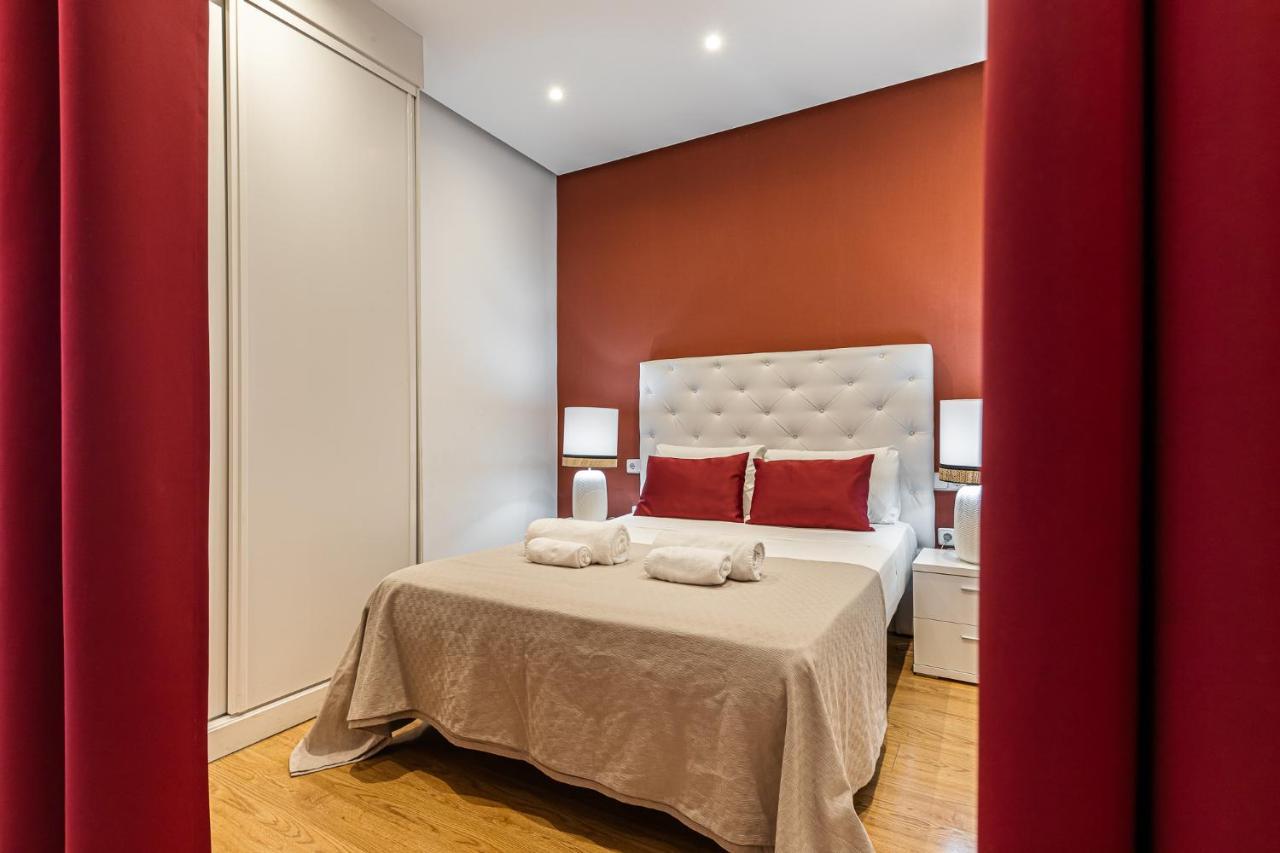 Waou Apartamentos En Sol Superior 2 Madrid Luaran gambar